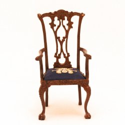 Bee Chair by Stitches in Miniature